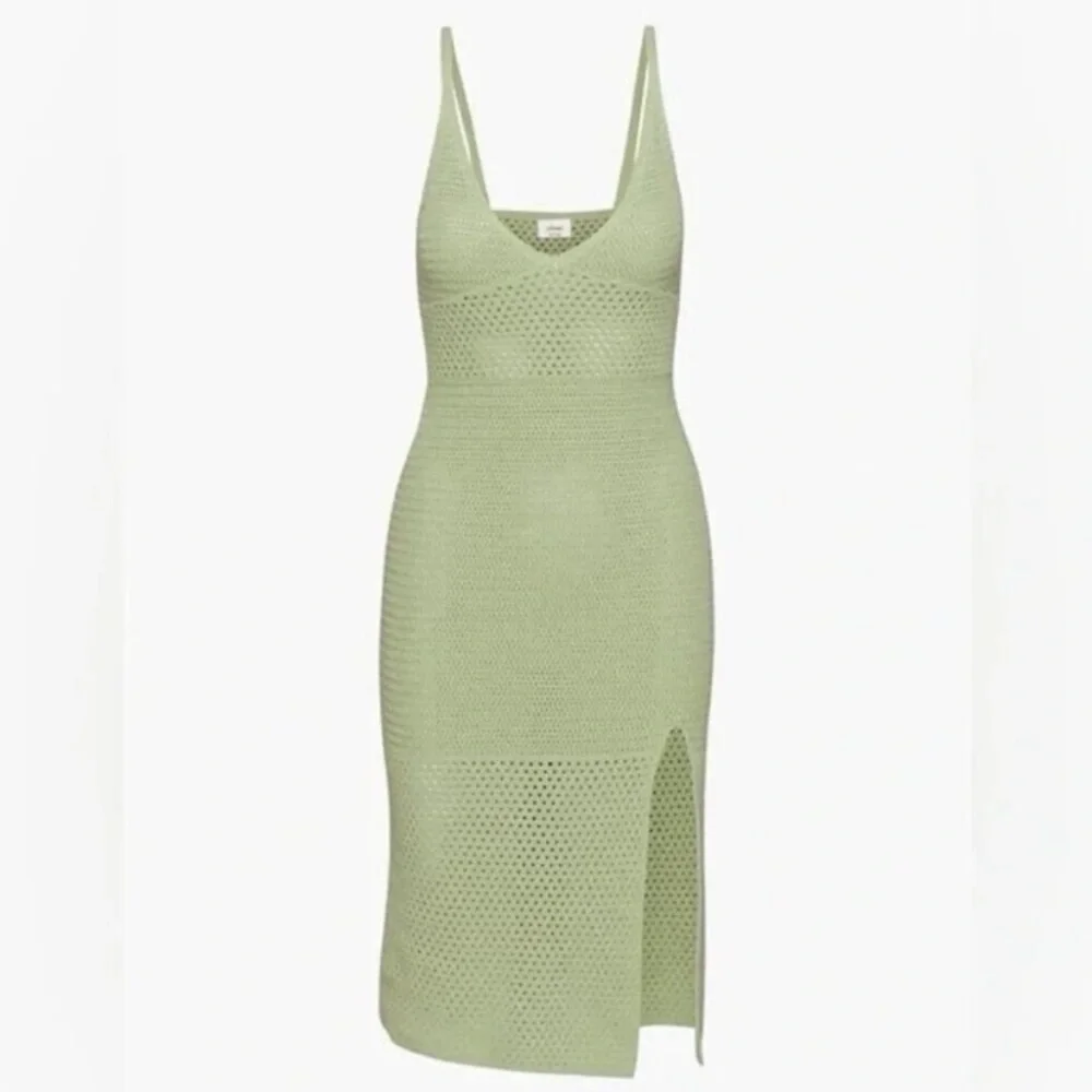 Aritzia Wilfred Evie Crochet Knit Midi Dress Green Size Small Side Slit